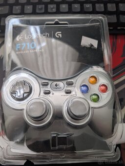 Logitech F710 Joystick - 3