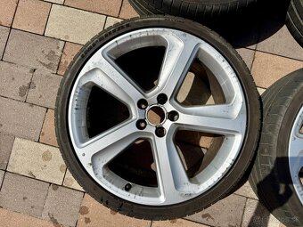 Audi RS5 R20 s letnými pneu 5x112, 8.5J x 20H2 ET 33 - 3