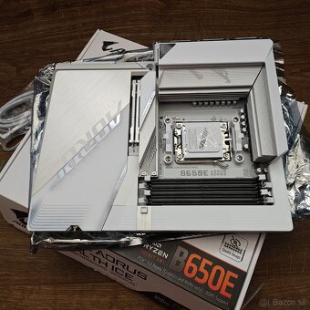 Gigabyte B650E AORUS STEALTH ICE BTF – základná doska (AM5) - 3