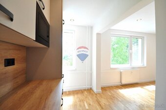 PREDAJ, 2,5 izbový byt, 54,90 m2, Ul. Dr. A. Stodolu - 3