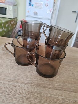 šálky a poháriky - 3