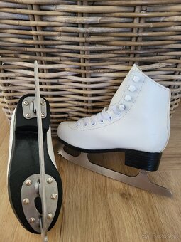 Dievčenské korčule na ľad veľ 30 - 3