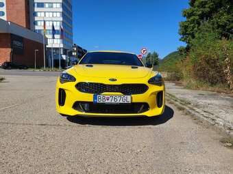 Kia Stinger - 3