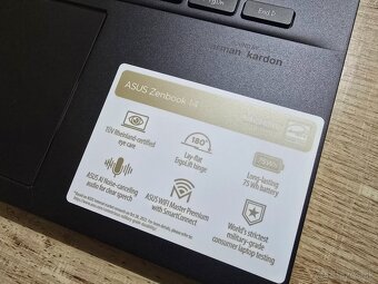ASUS Zenbook 14 model 2025 v super stave s Ryzen 5 procesoro - 3