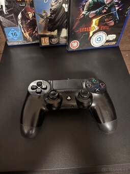 PS4 Pro - 3