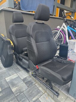 Predné a zadné sedačky na superb 3 - 3