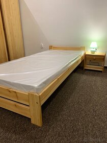 Jednolôžková posteľ  z borovice - 3