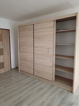 VEĽKÁ ELEGANTNÁ PRAKTICKÁ NOVÁ SKRIŇA - 3