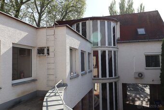 Na predaj administratívna budova v Piešťanoch - 3
