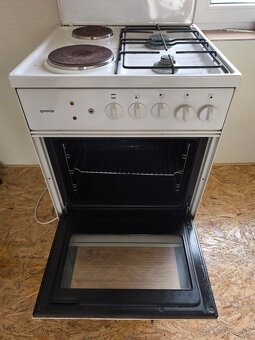 Predám kombinovaný sporák plyn - elektro - 3