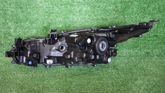 toyota corolla svetlo sedan e21 2018+ - 3