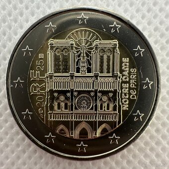2 euro mince Francúzsko 2025 (Louvre + Notre Dame) - 3