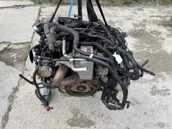 -----AUDI Q7 3.0 TDi V6 VOLKSWAGEN TOUAREG----- - 3