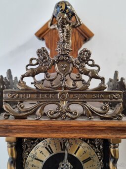 Nástenné hodiny wuba syn sin.. - 3