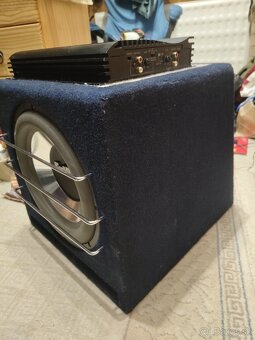 Subwoofer a zosilňovač - 3