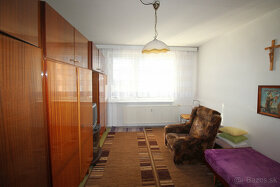 Na predaj 3 izbový byt s balkónom v Strážskom - 3