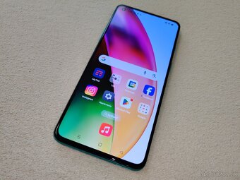 Oneplus 8T. 12gb+4gb///256gb. Zelená modrá metalíza. - 3