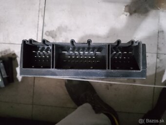 Predám komfortnu jednotku škoda fabia rok 2000-2006 - 3