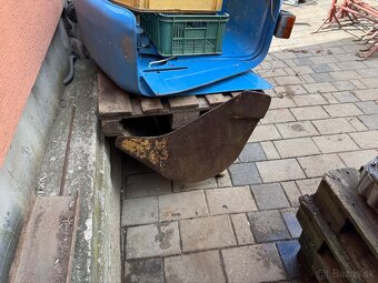 Predám prednú lyžicu z bagra - 3
