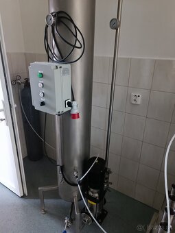 Tlaková plnička so sýtiacim zariadením. Nové zariadenie - 3