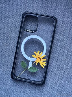 Predám zachovalý iPhone 12 bez poškodenia - 3