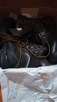 Zimné, zateplené, pracovné topánky 43 - 3