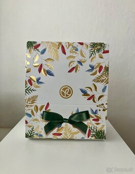 Granátové jablko a magnólia - 3