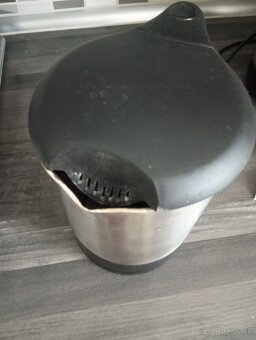 Rýchlovarná kanvica Electrolux - 3