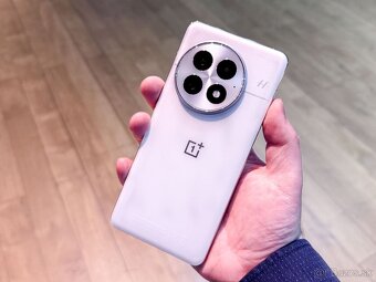 NOVÝ OnePlus 13 5G 12/256GB Arctic Dawn - 3