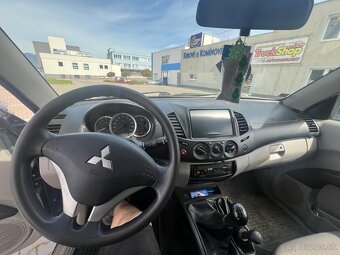 L200 - 3