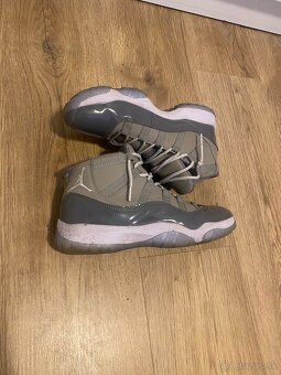 AIR JORDAN 11 RETRO COOL GREY - 3