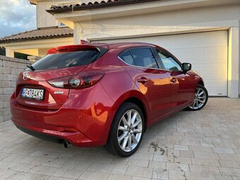 Mazda 3 - 3