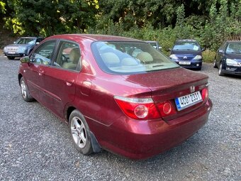 Honda City 1.4i 61kW klima el.okna 1.majitel 191tkm ČR - 3