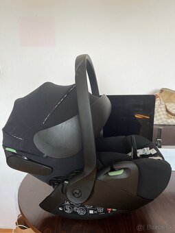 CYBEX Cloud T i-Size Urban Mobility Black - 3