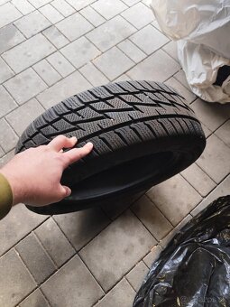 Predám zimné gumy R16 195/55 - 3
