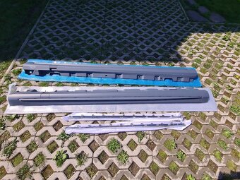 Prahy a lišty Predných dverí Mercedes w222 sclasse v12 amg - 3