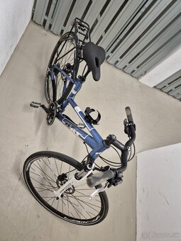 Mestský trekový bicykel HT - 3