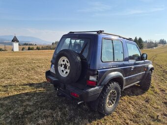 Mitsubishi pajero 2.5 - 3