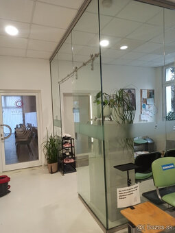 Predám Veĺkú Sklenenú Stenu v Tvare L. - 3