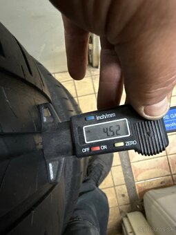 Letné pneu 205/55R16 viem aj prezuť - 3