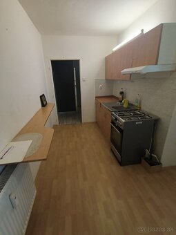 Veľkometrážny 2-izbový byt na predaj, Vrútky - 3