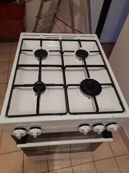 Plynovy sporak MORA P140AW - 3