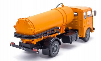 JELCZ P325 SK-82 1:43 - 3