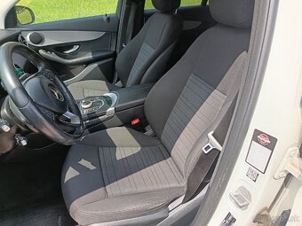 Predám Mercedes- Benz GLC SUV  220 d 4matic - 3