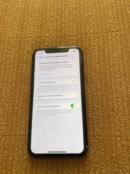 Iphone 11 poškodený - 3