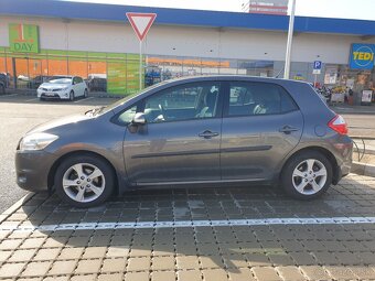 TOYOTA AURIS 1.6 97 kW Valvematic - 3