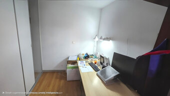 Byt 2+kk 65m² + 2x balkón, parkovanie, zariadený - 3