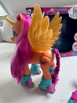 My Little Pony Sunny spieva a korčuluje - 3
