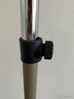 Vešiak nemý sluha - 3