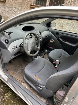 Predám/ Rozpredám Toyota Yaris 1.0 vvti - 3